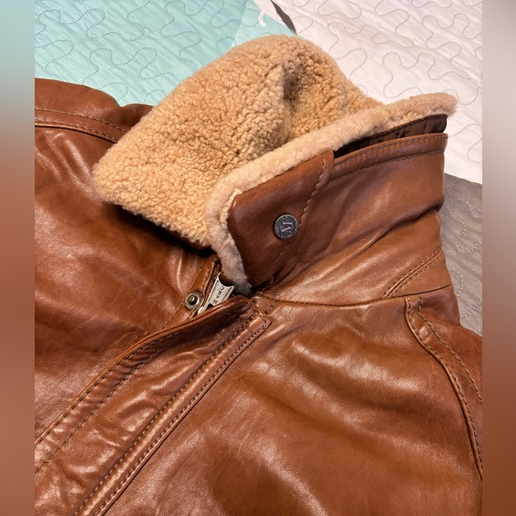 Men’s Andrew Marc leather jacket. Size medium. - Picture 6 of 13